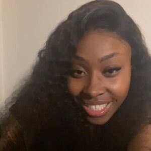 Meet your Posher, Shakila